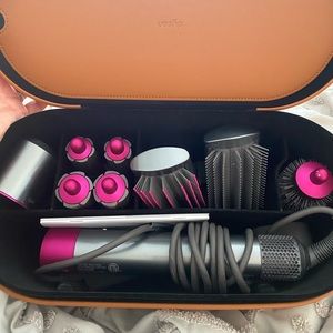 DYSON hair blowdry set